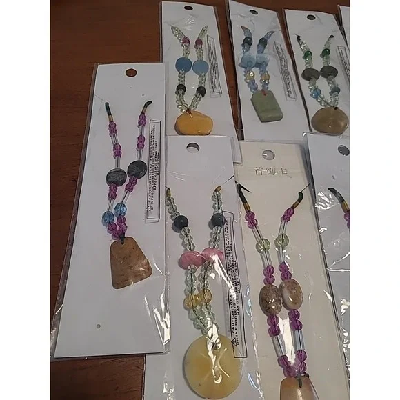 New 15 Pieces Ladies Boutique Jewelry Necklace Lot Beads Stones Green Pink Blue - Picture 2 of 7